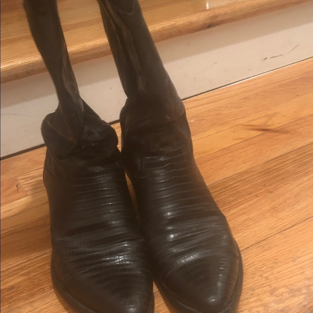 Justin Boots Black Ankle Booties